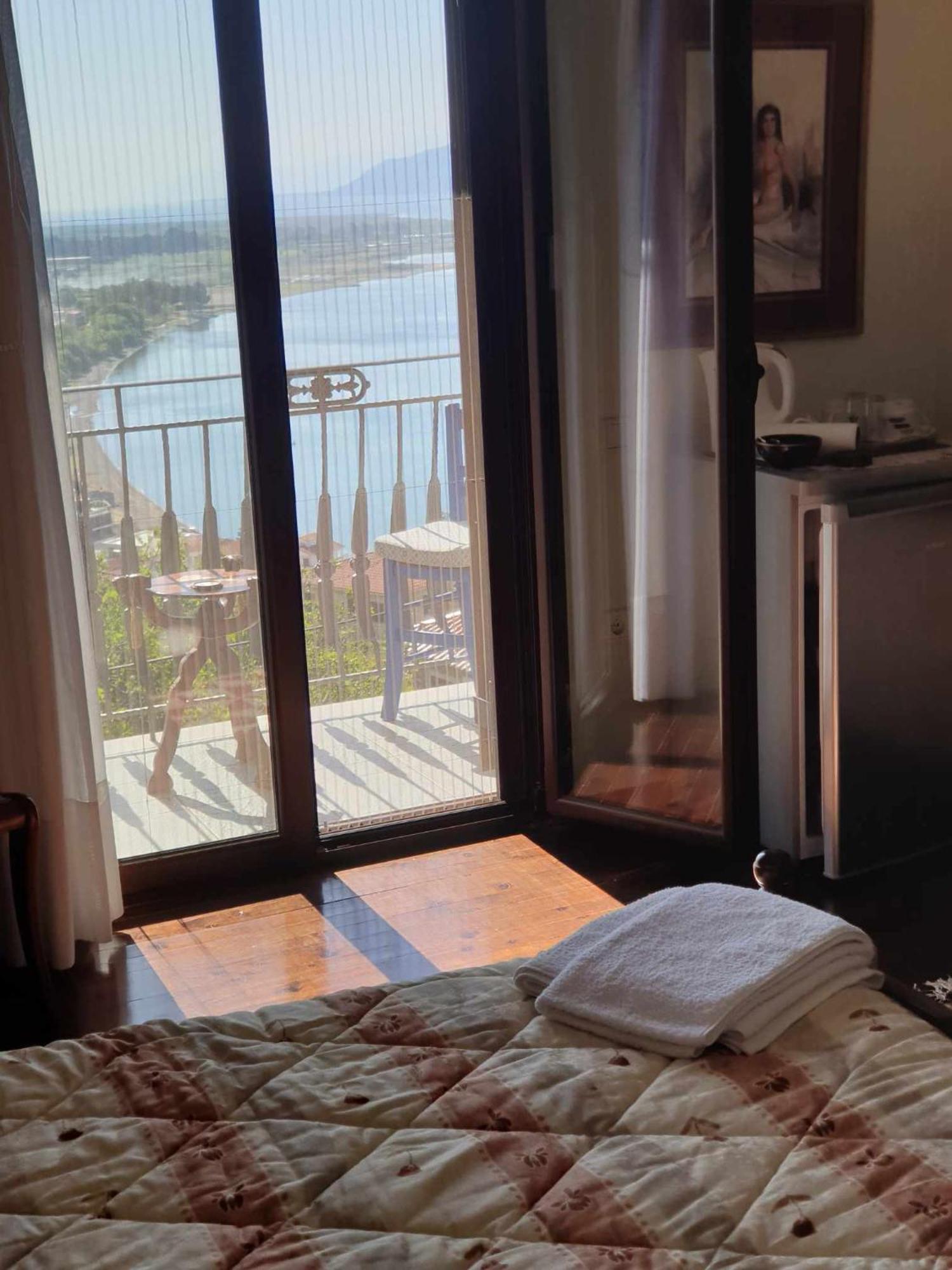 View By The Castle Nafpaktos Exterior foto