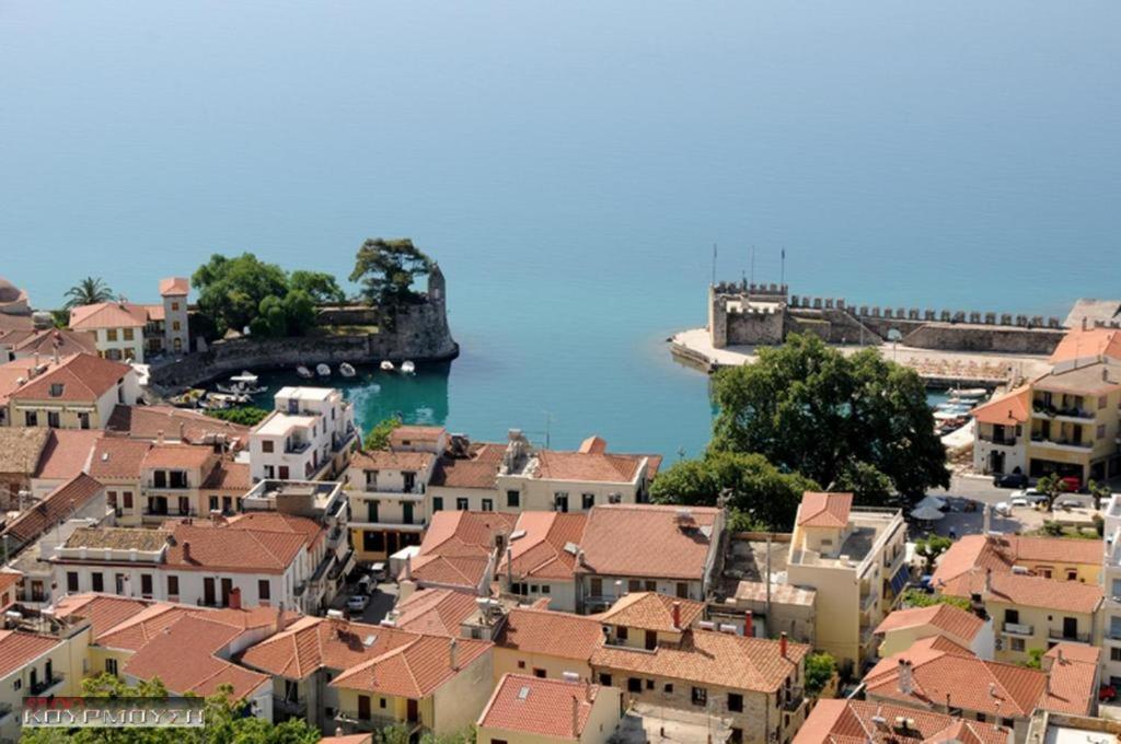 View By The Castle Nafpaktos Exterior foto